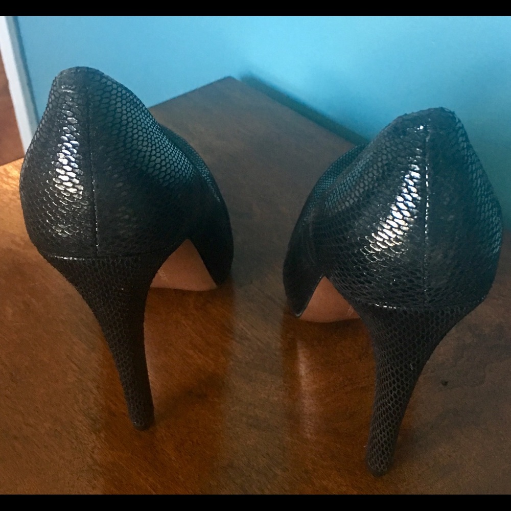 Bcbgeneration Black Snakeskin Platform Pumps - image 4